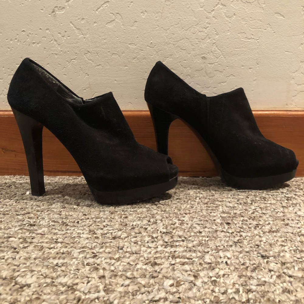 Authentic Stuart Weitzman heeled boots